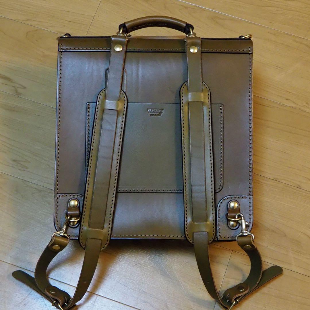 HERZ 前面3ポケット標本3wayバッグ(A-19-R) 肩当て付き　リュック