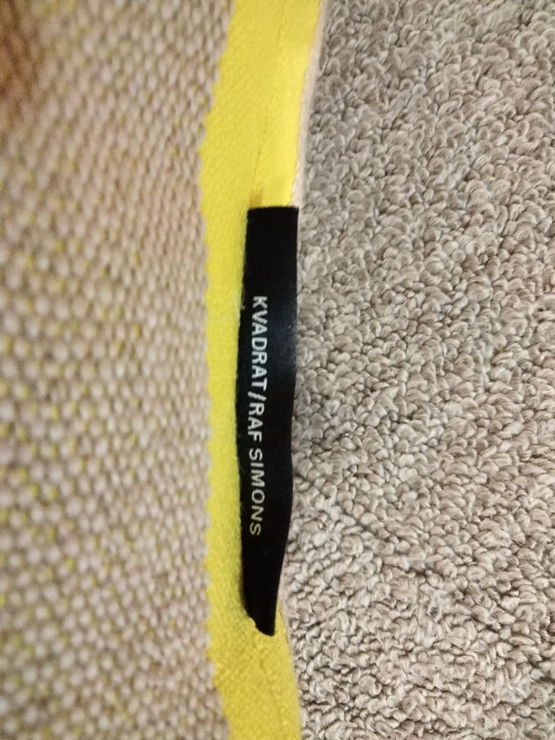 kvadrat raf simons クッション