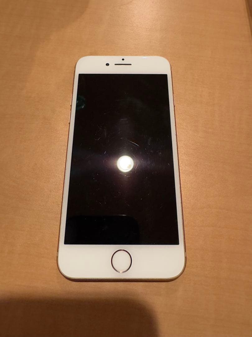 お*り様 Apple iPhone 8 64GB ゴールド