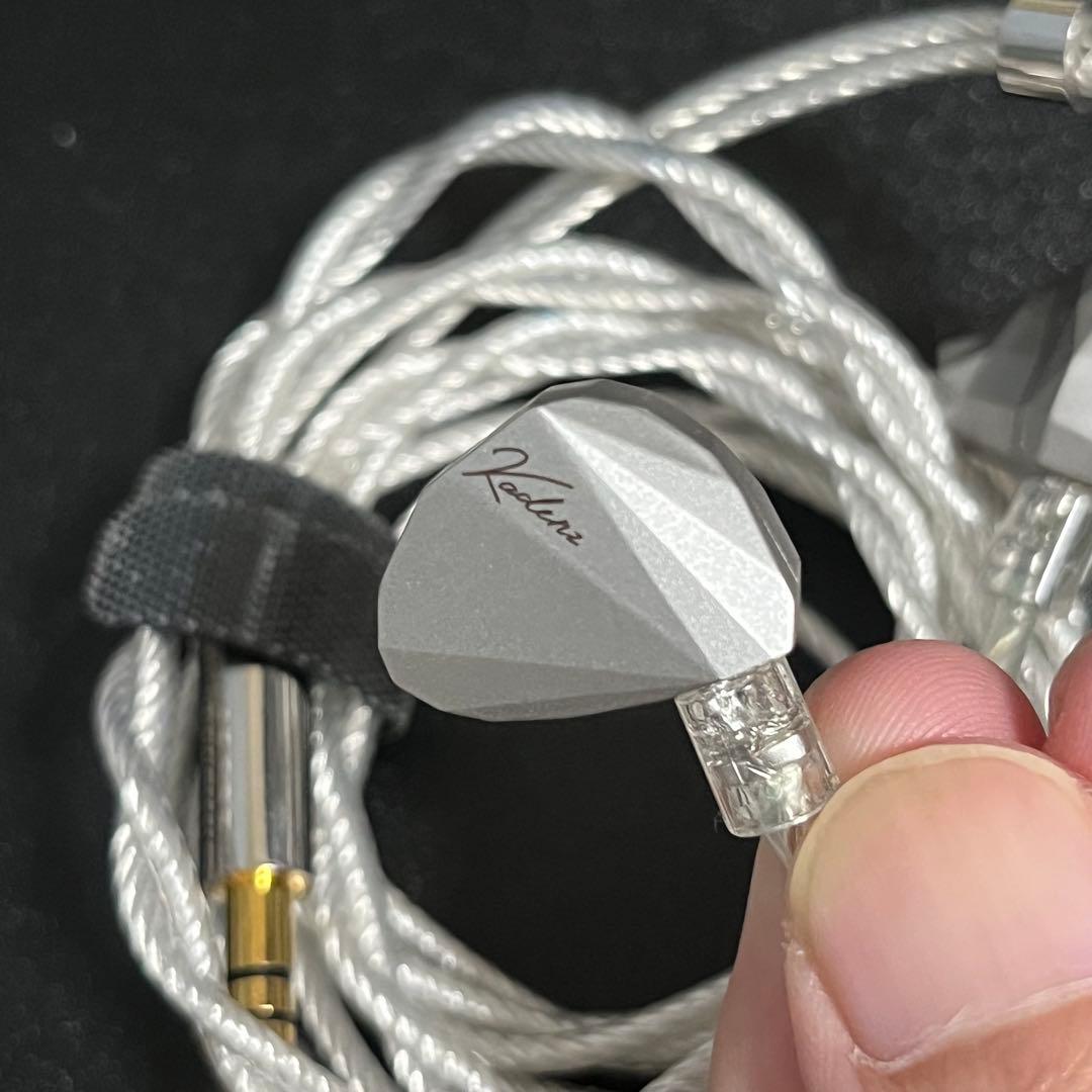 水月雨　moondrop Kadenz イヤホン　美品