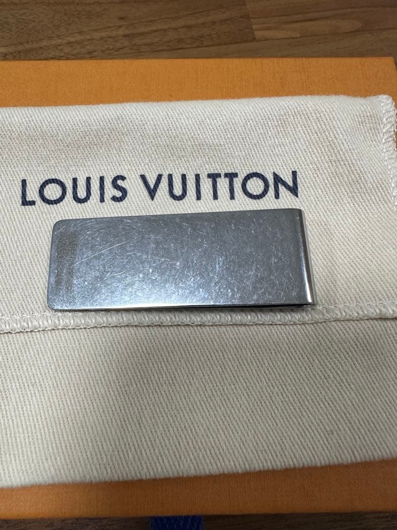 ルイ ヴィトン LOUIS VUITTON M65041 マネークリップ