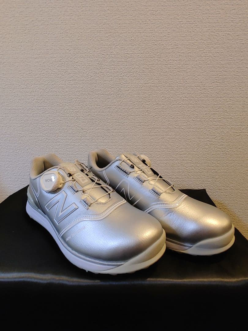 ニューバランス　ゴルフシューズ スパイク　23.0センチ　シルバー　ダイヤル