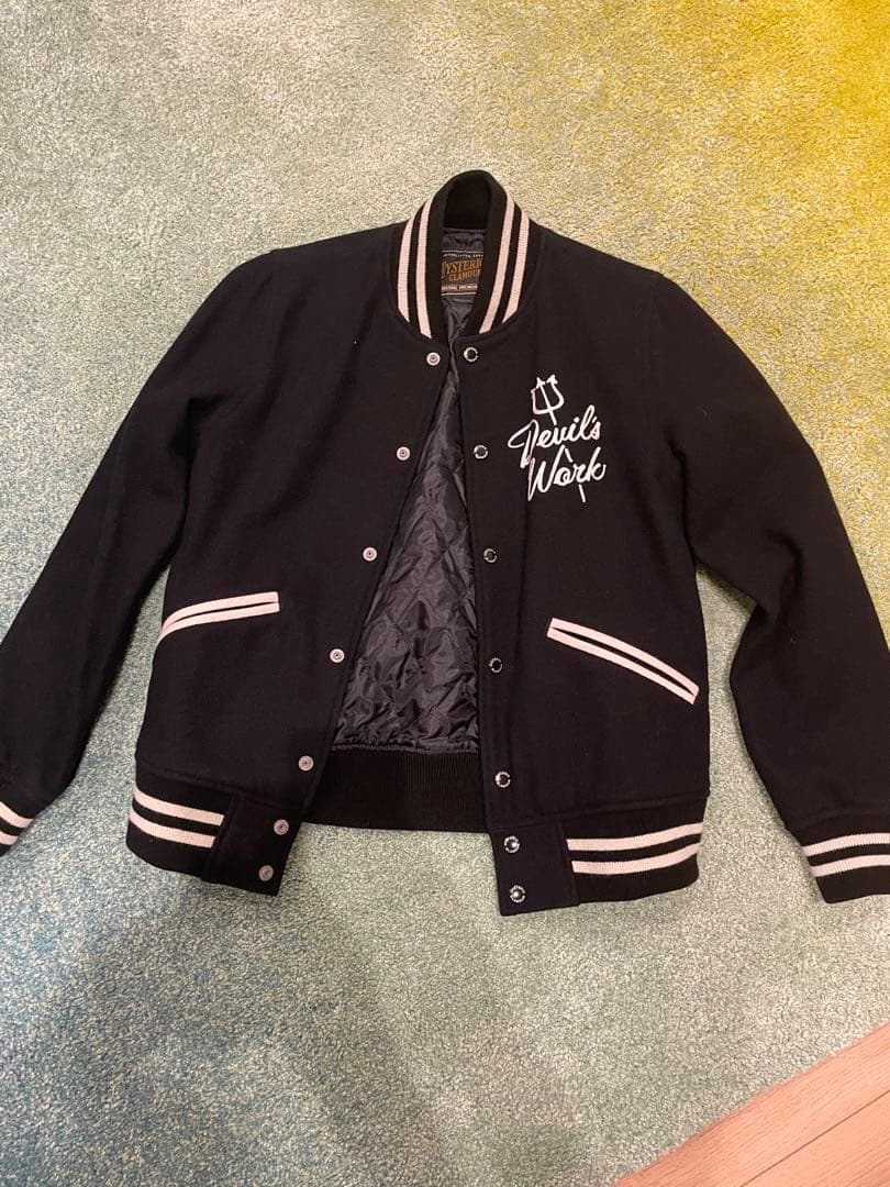 美品ヒステリックグラマー ヒスガール デビル刺繍 スタジャン M