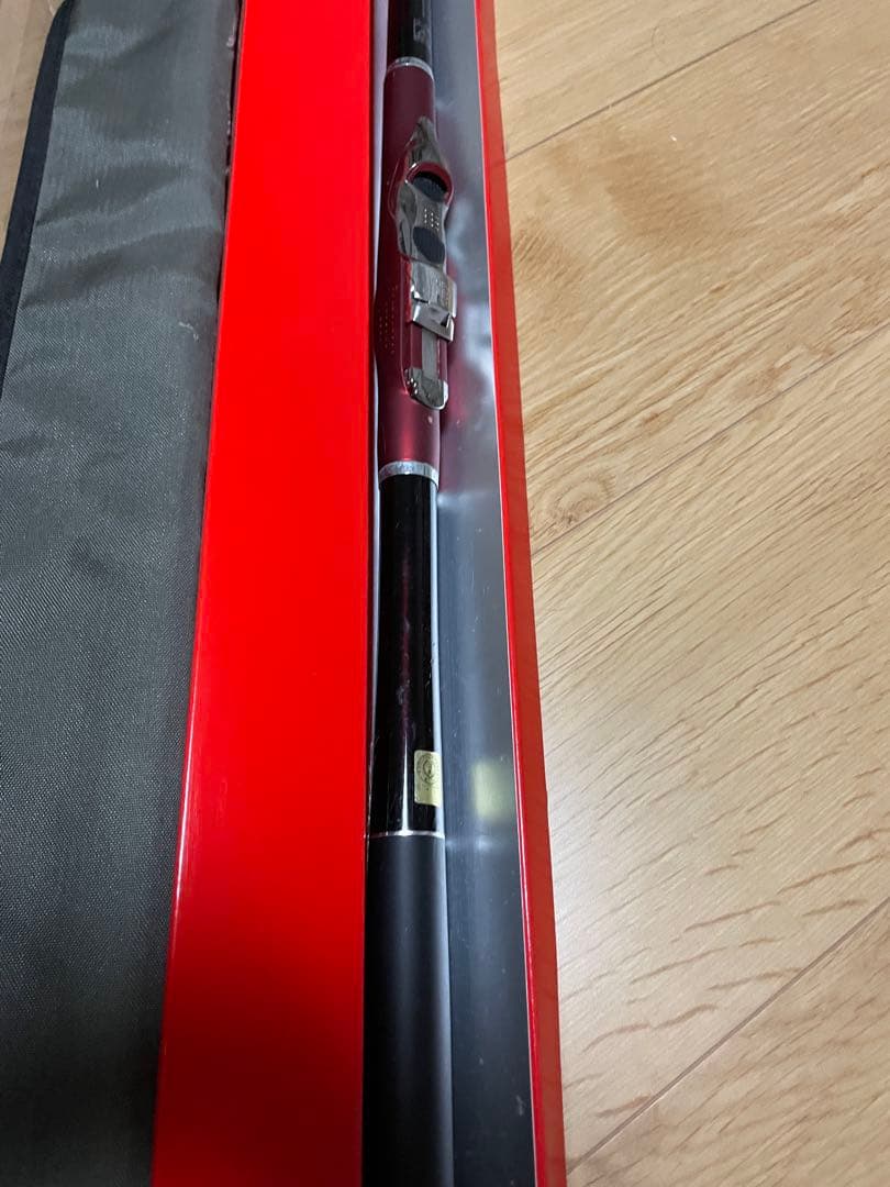 Daiwa MEGADRY 磯竿 レッド ケース付き