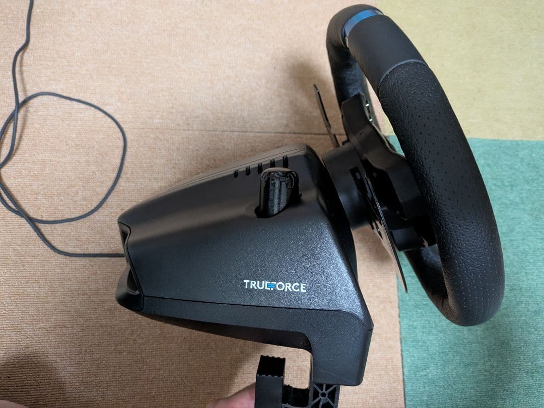 Logicool G923 レーシングハンドル&ペダル