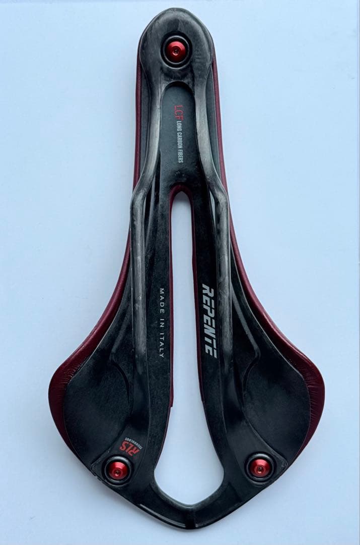 【新品】レペンテ サドル Artax GLM 142mm 超軽量 カーボン製