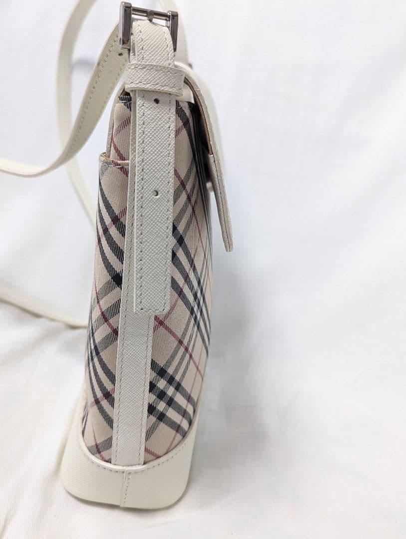 Burberry バーバリー ショルダーバッグ ノバチェック 斜め掛け レザー