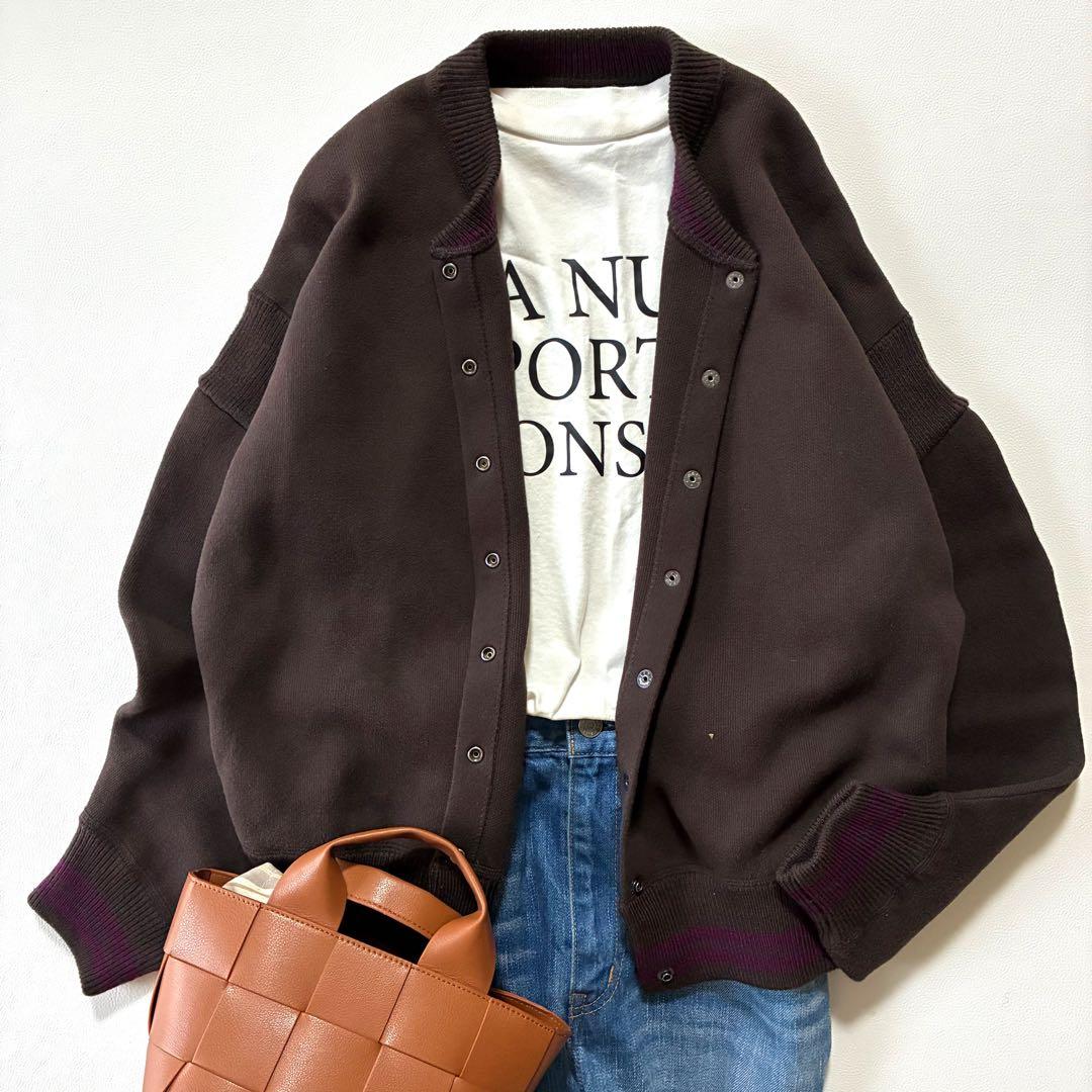 カレンソロジー　ショート丈ニットスタジャン　ダークブラウン　軽アウター