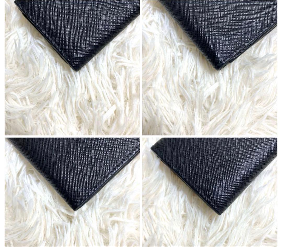 PRADA 三つ折り財布　値引き中