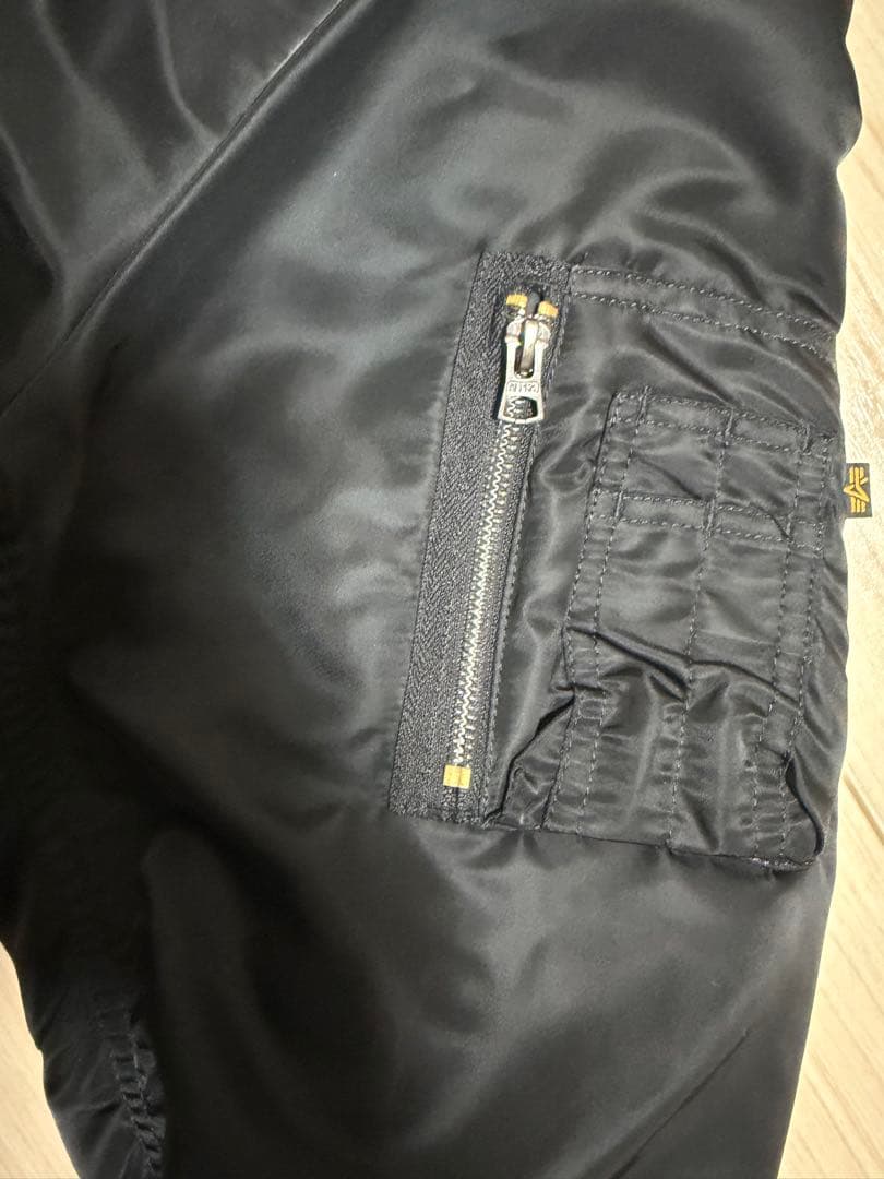 【美品】ALPHA INDUSTRIES MA-1 ブラック