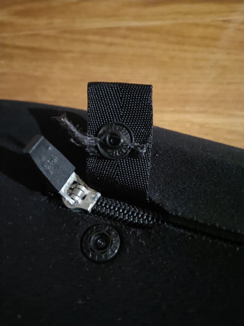 BEWET M・セミドライスーツ 黒