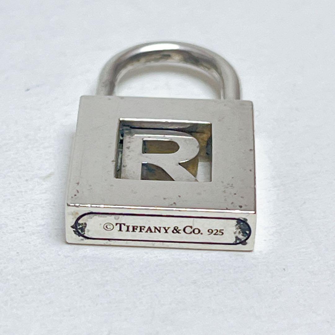 ティファニー　イニシャル　R パドロック　チャーム　925