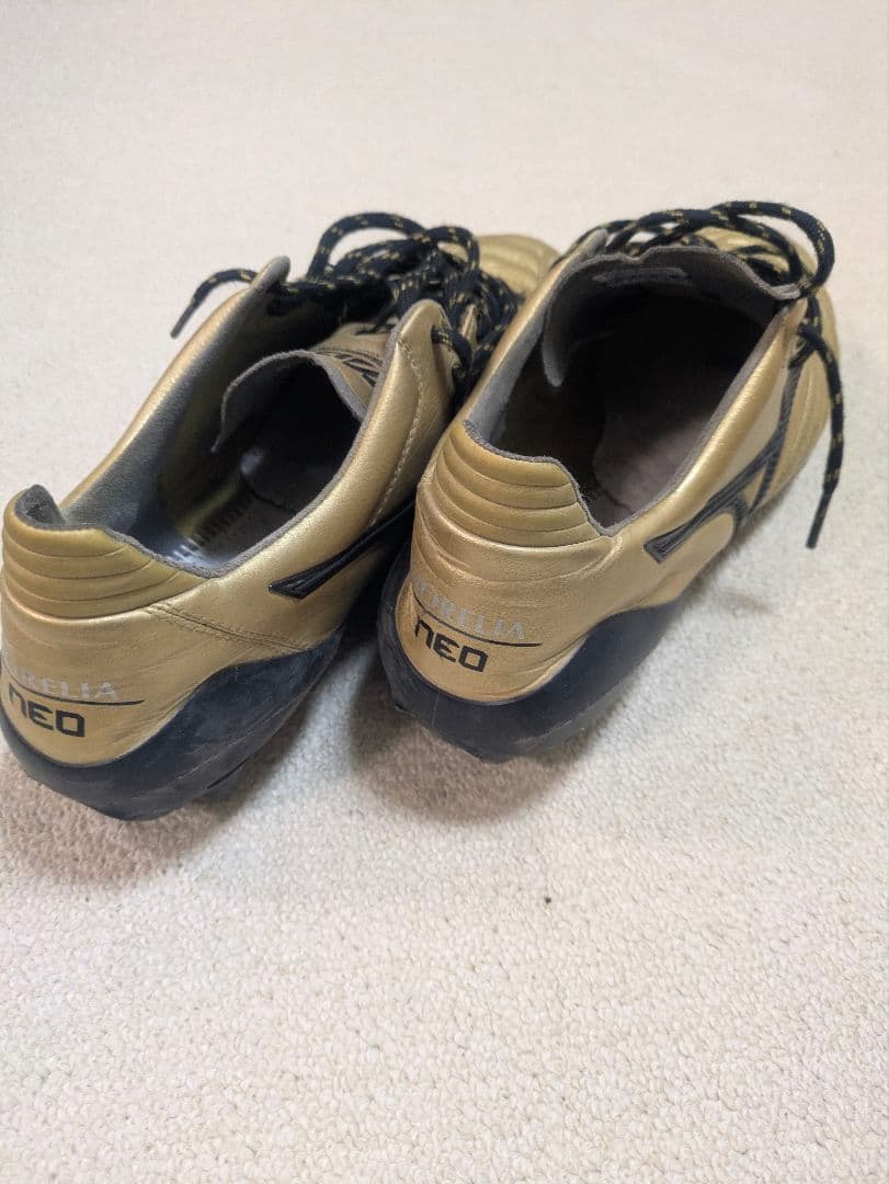 希少　限定モデル　ミズノ　モレリアネオ２ Japan GOLD