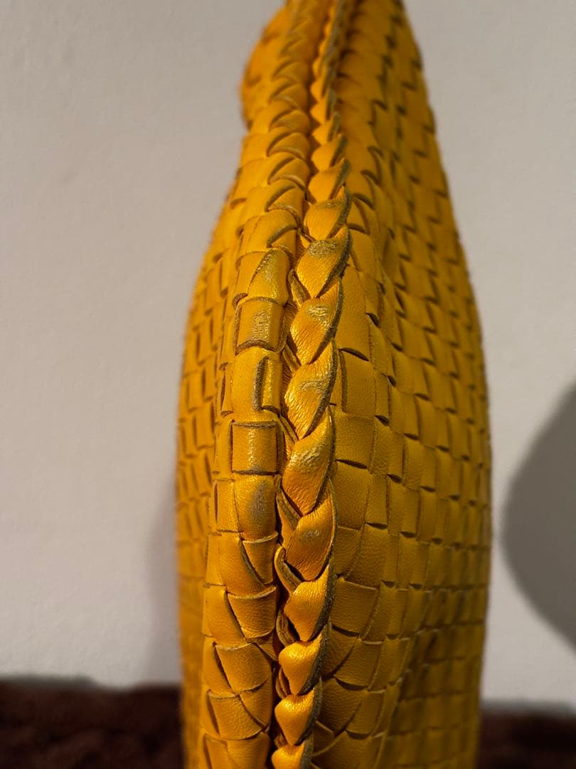 ボッテガヴェネタBOTTEGA VENETAイントレチャートショルダーバッグ