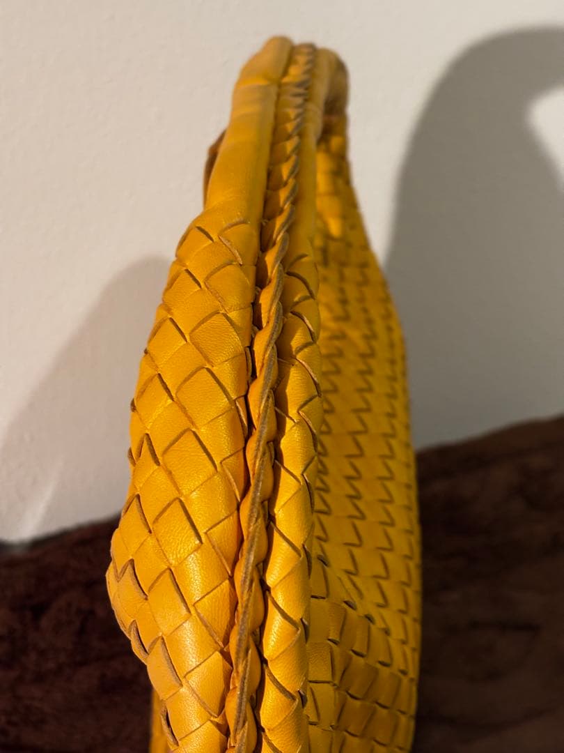 ボッテガヴェネタBOTTEGA VENETAイントレチャートショルダーバッグ