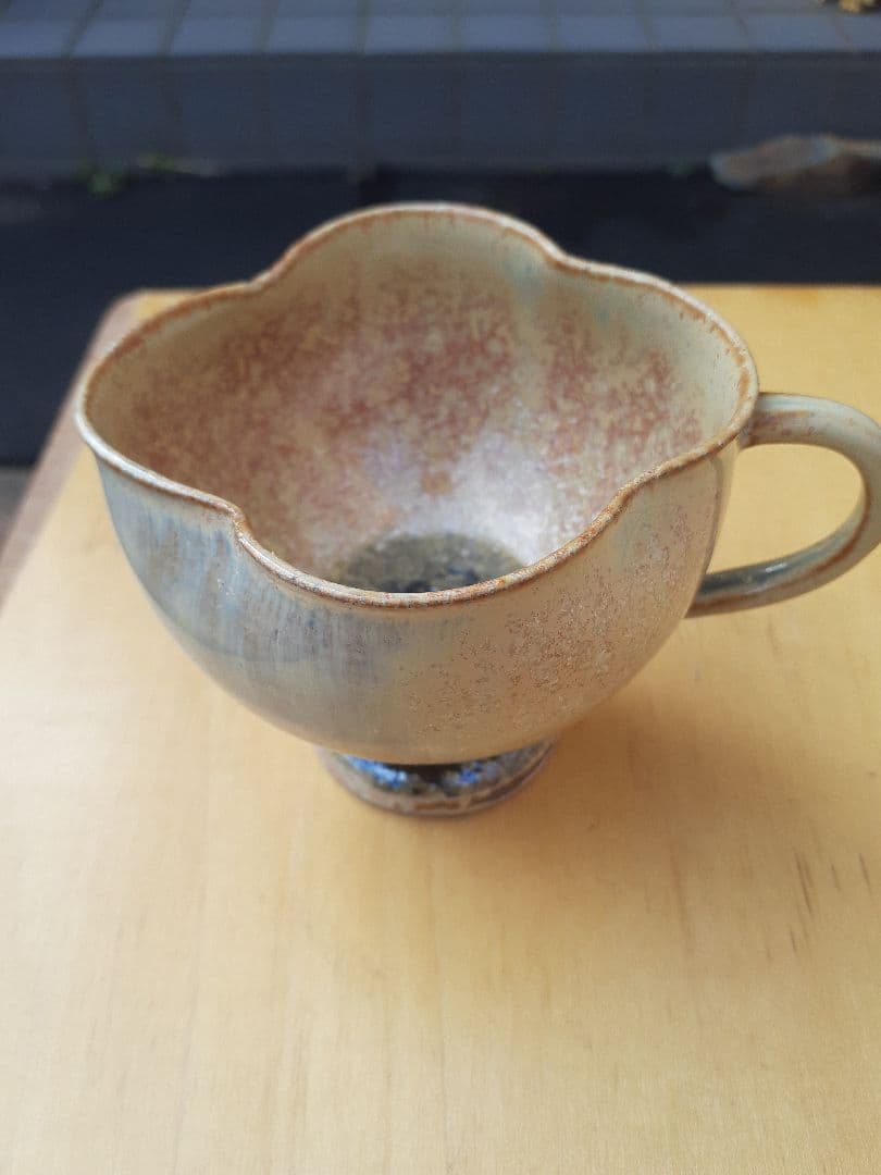 中尾哲彰作　睦月銀河釉　花びらデザイン 陶器カップ
