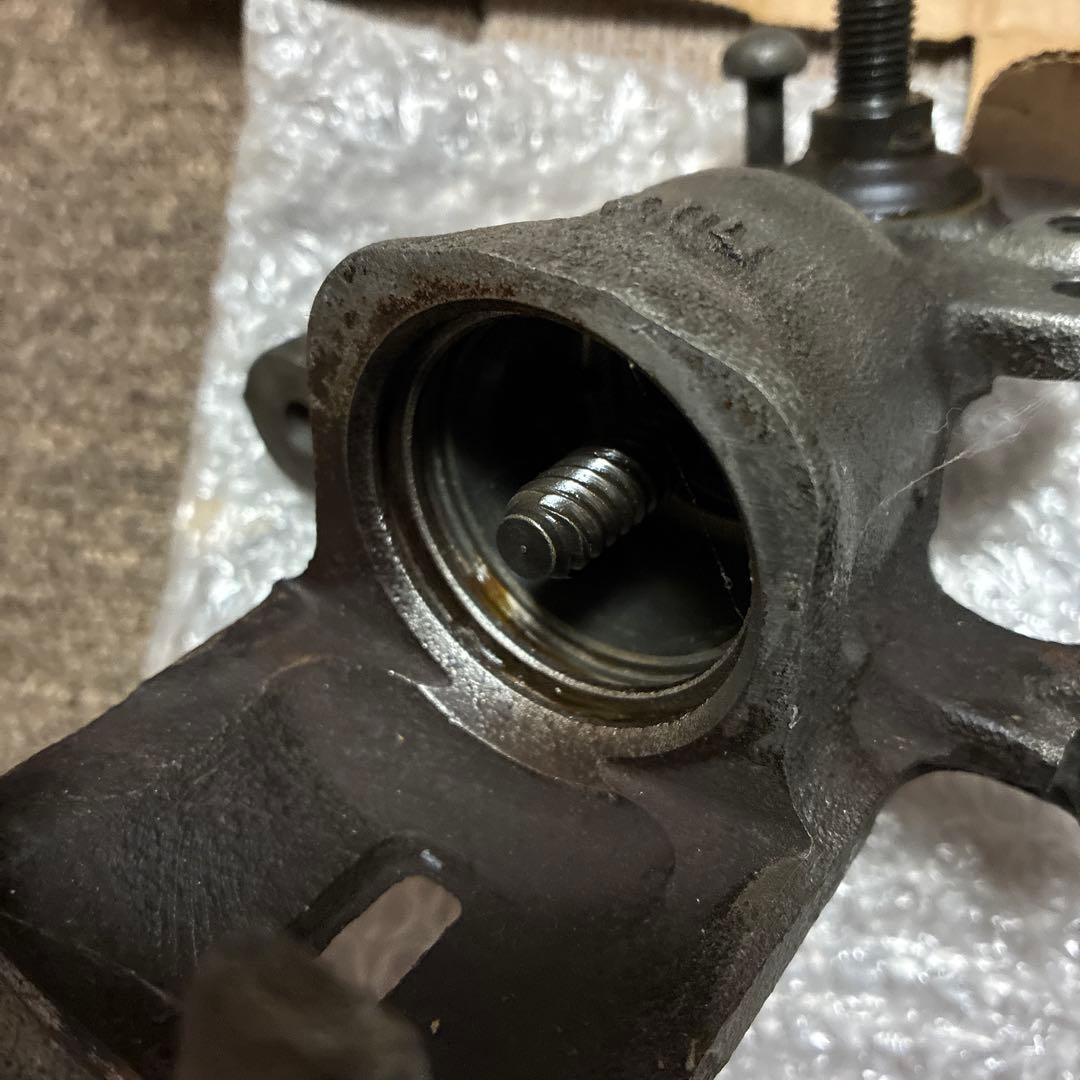 s14シルビア　リヤブレーキキャリパー