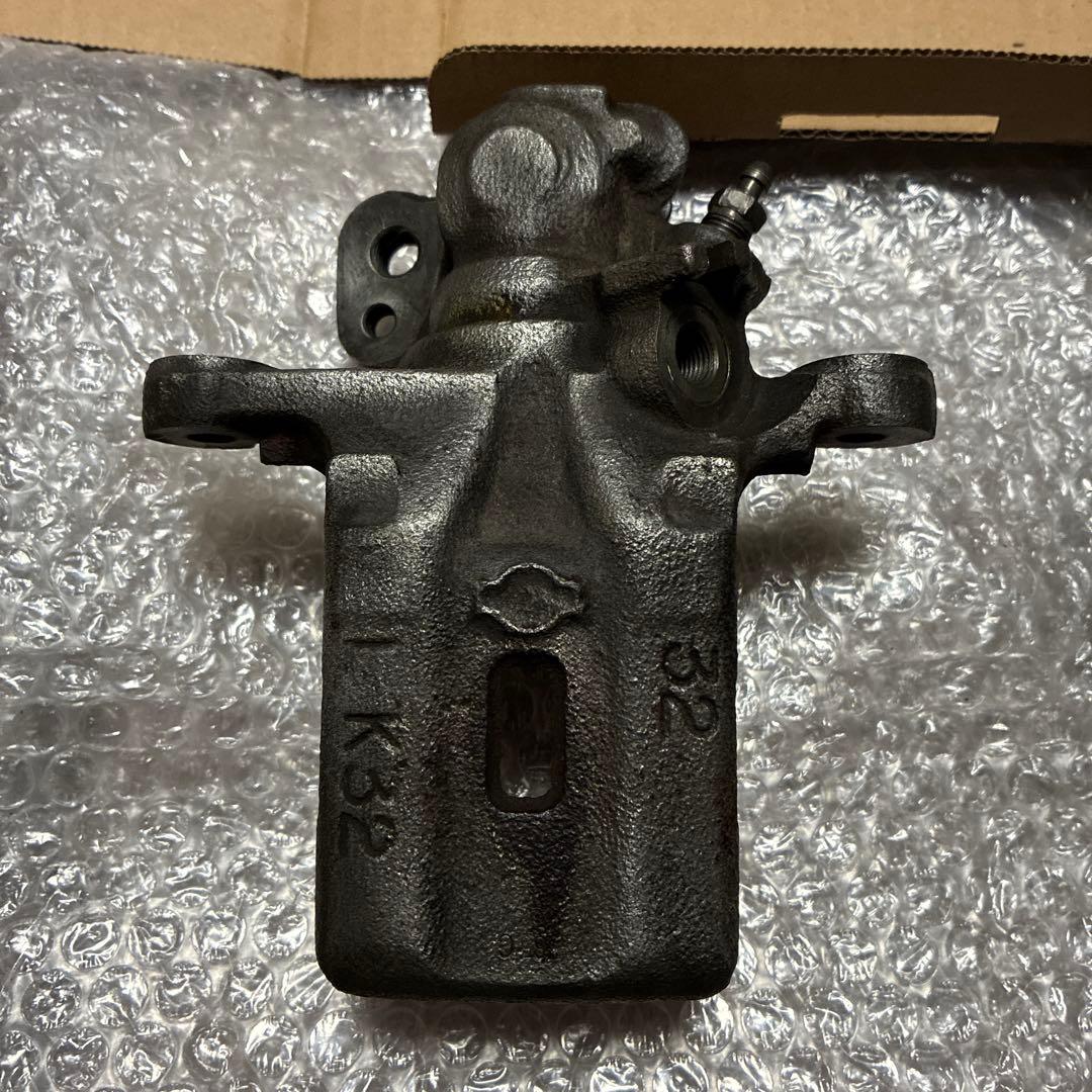 s14シルビア　リヤブレーキキャリパー