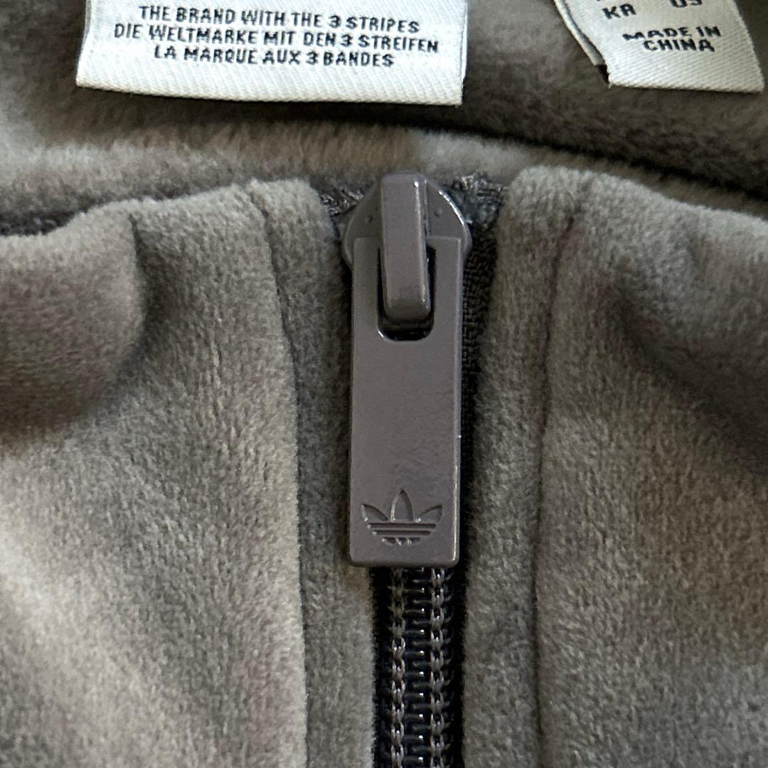 美品　adidas originals ベルベット　トラックジャケット　グレー