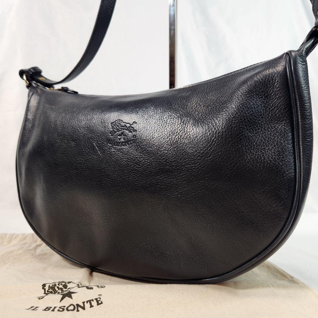 極美品✨イルビゾンテ ショルダーバッグ ハーフムーン レザー ブラック 三日月