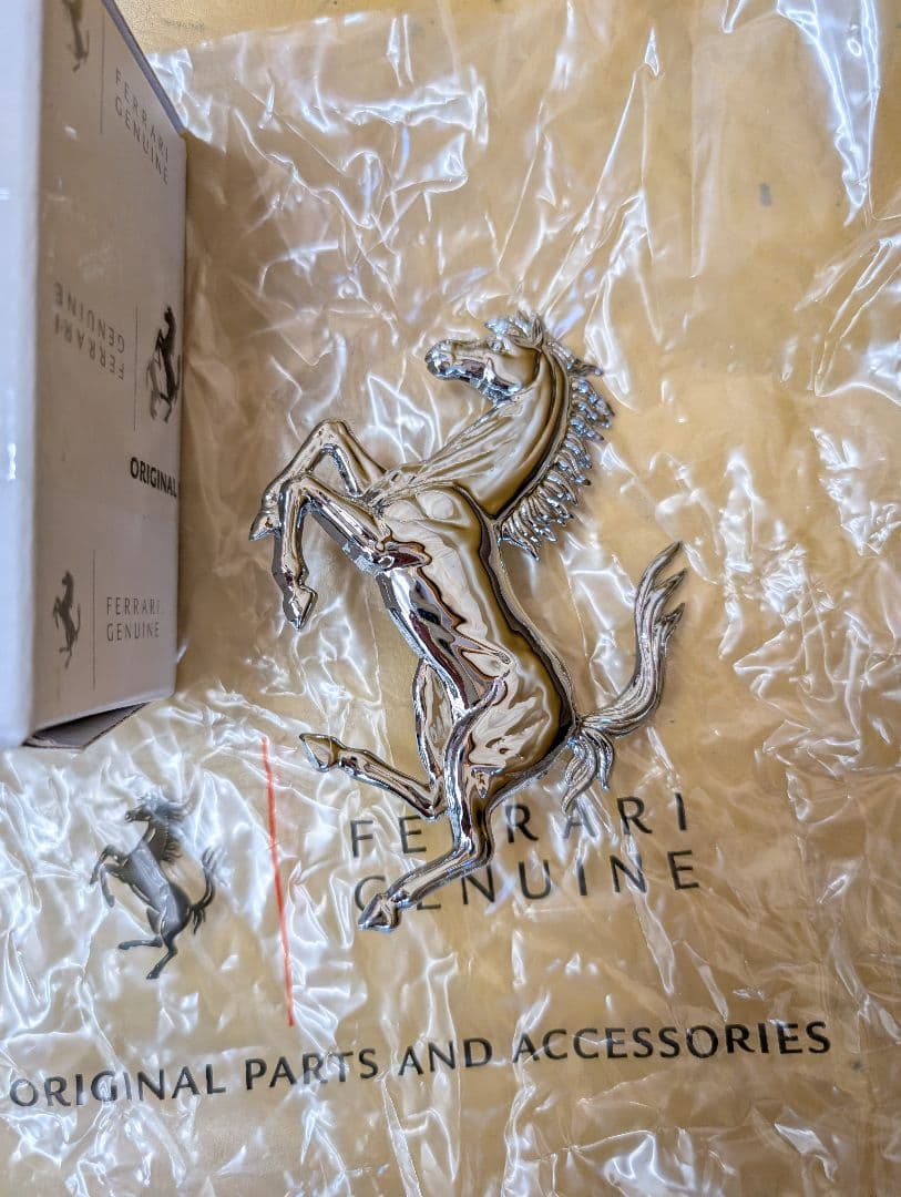 キャバリーノランパンテ　フェラーリ　エンブレム