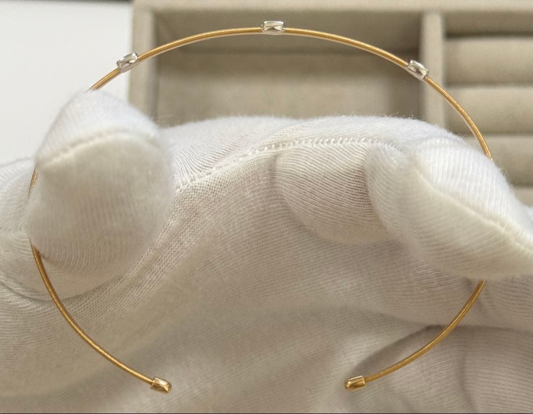 acoco　K18デザインバングル　ブレスレット　イエローゴールド　ダイヤ