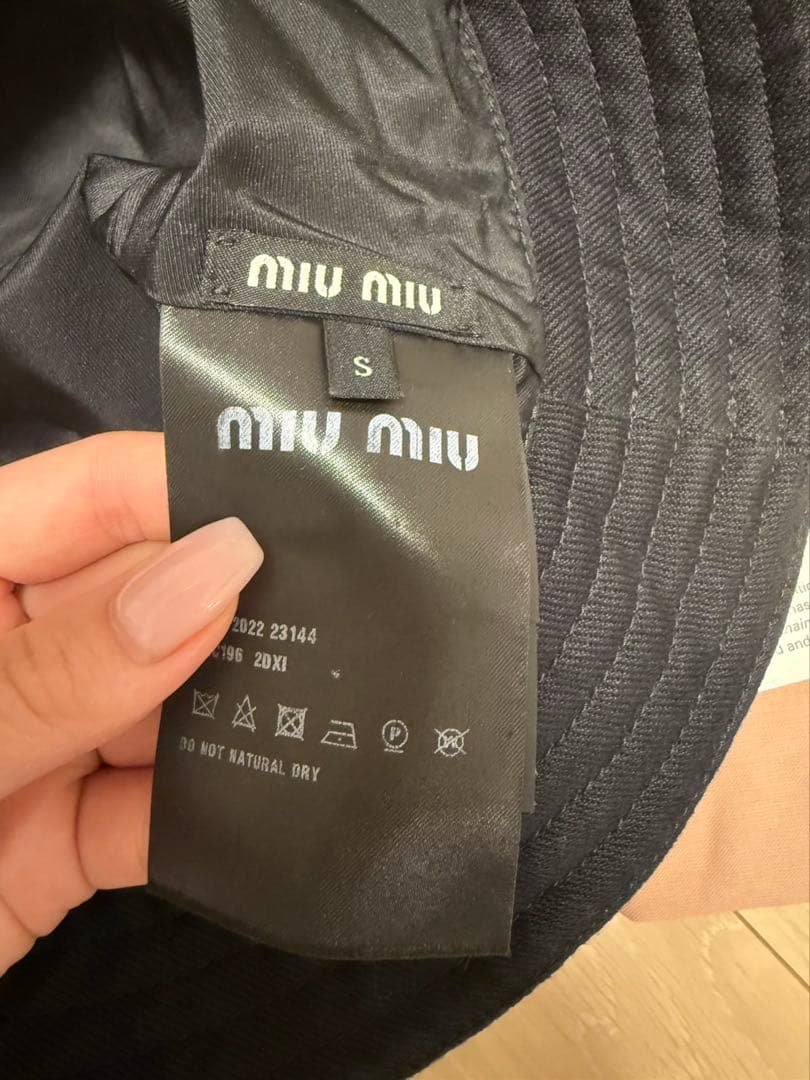 MIU MIU バケットハット ブラック