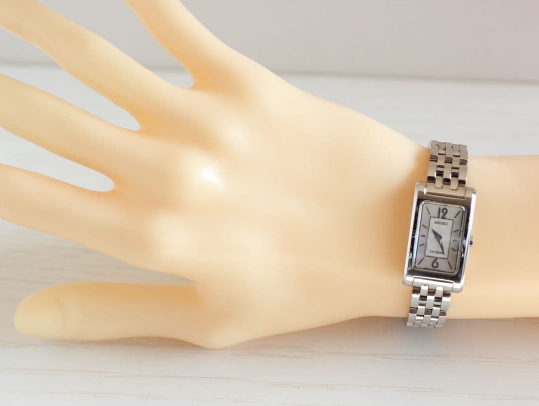 稼働品SEIKO EXCELINEセイコーエクセリーヌ腕時計 1F20-OANO