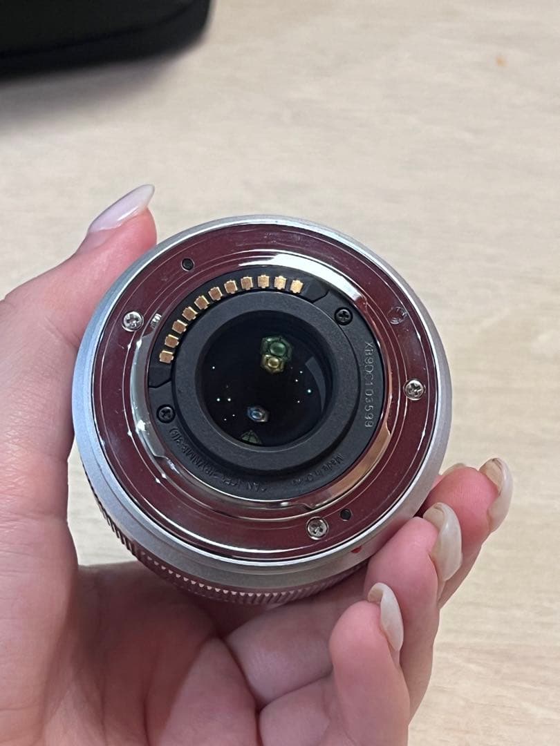 Panasonic 25mm f/1.7 単焦点レンズ