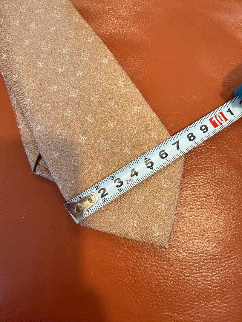 LOUIS VUITTON ベージュ ドットネクタイ