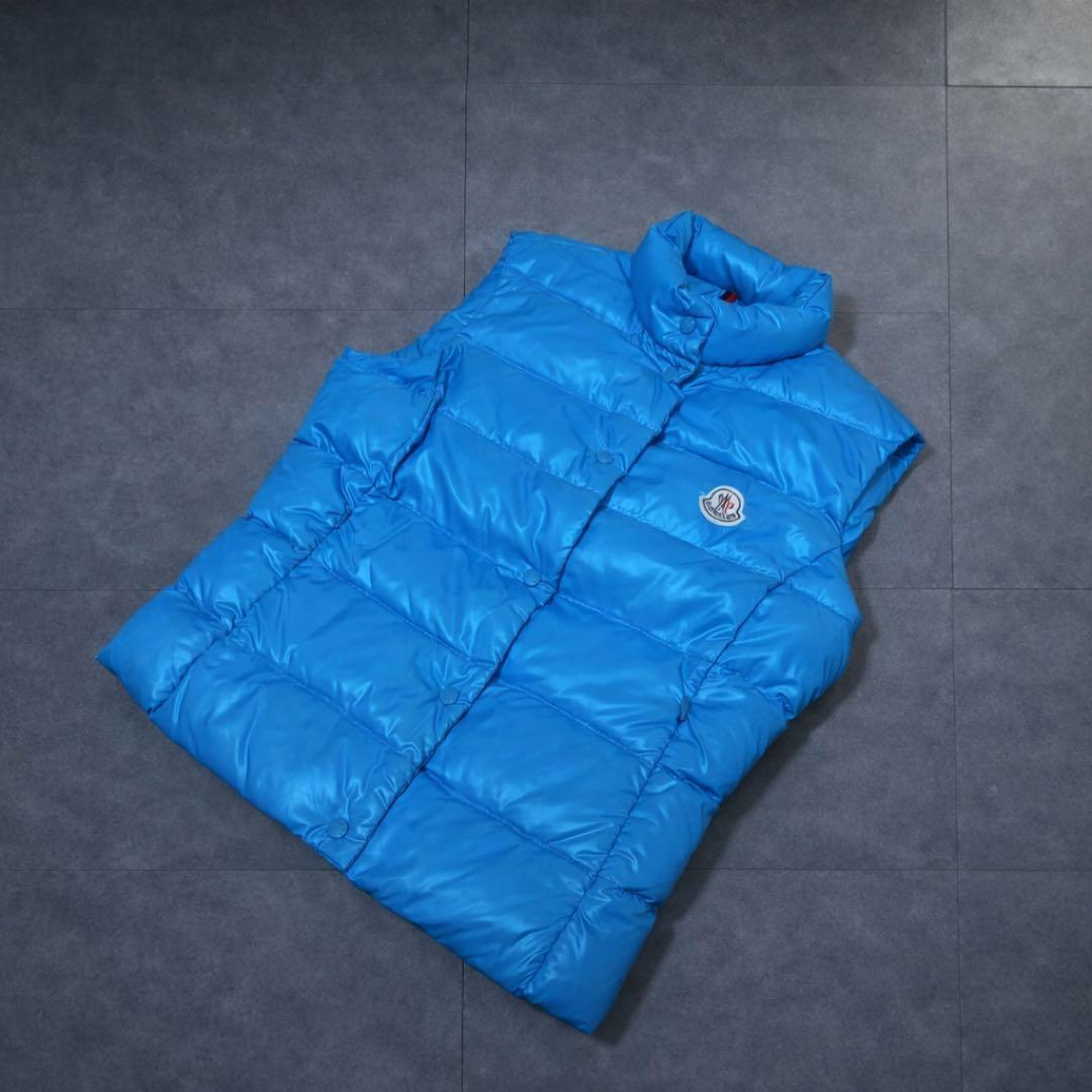 【廃盤モデル‼️】モンクレール ダウンベスト 希少0サイズ 水色系 レディース美品