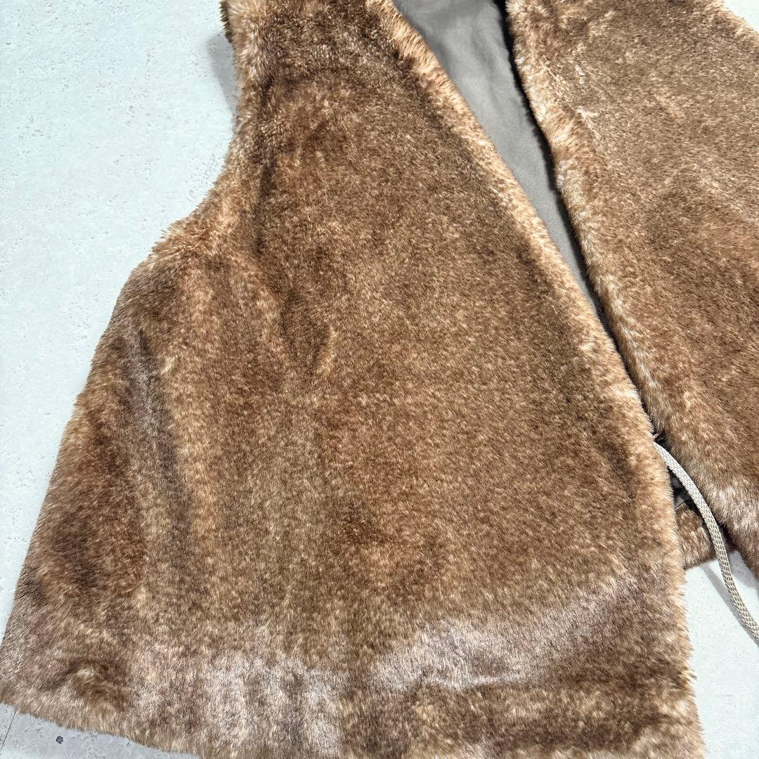 美品　ミズイロインド イミテーション ファー ベスト　ジレ