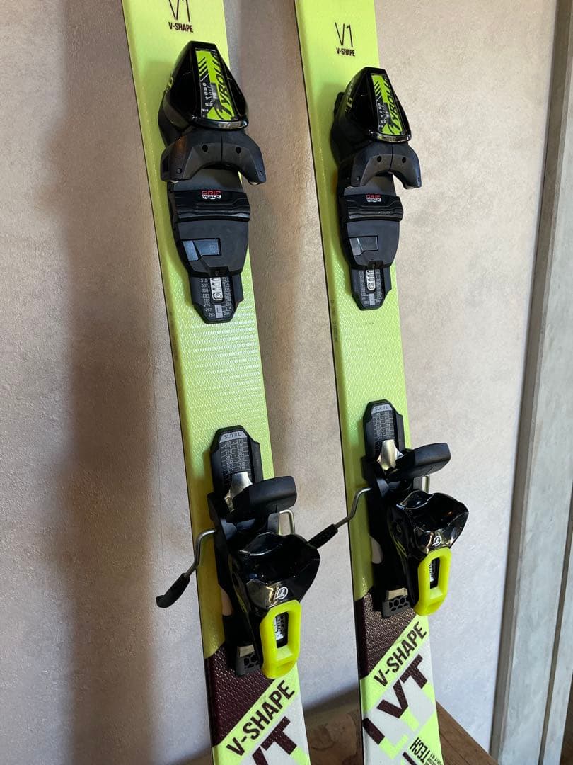 HEAD V-SHAPE V1 130cm スキー板＋ビンディング