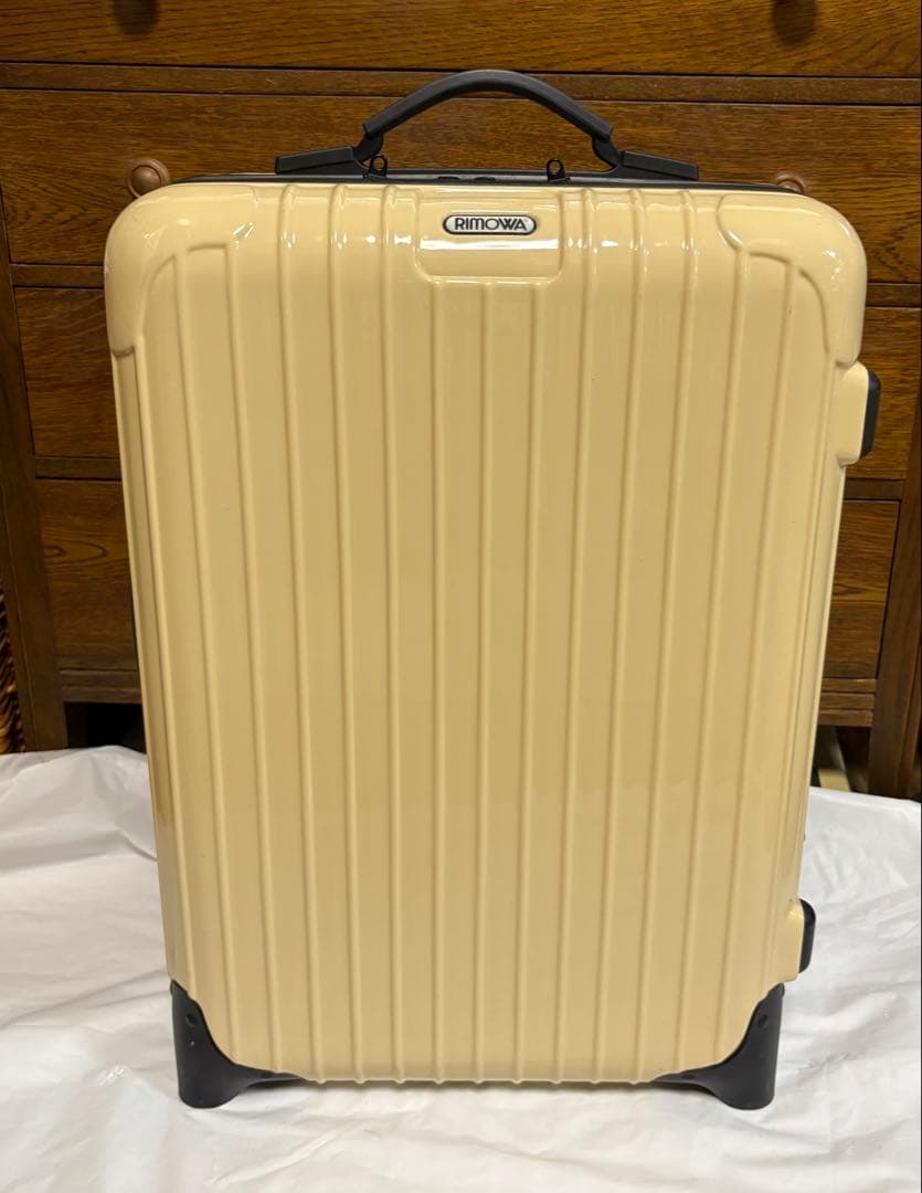 リモワ ユナイテッドアローズ 別注サルサ 32L 2輪 ミルクティー機内持込可