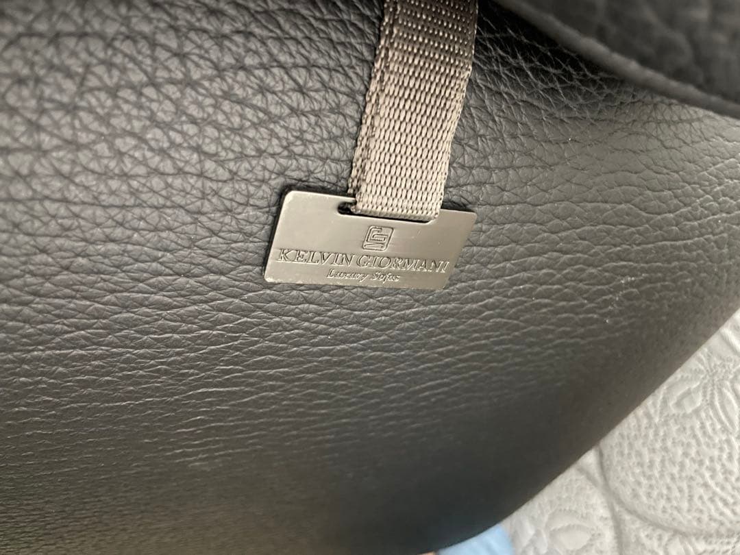 ケルビンジョルマーニ　KELVIN GIORMANI 2人掛けソファ CE08