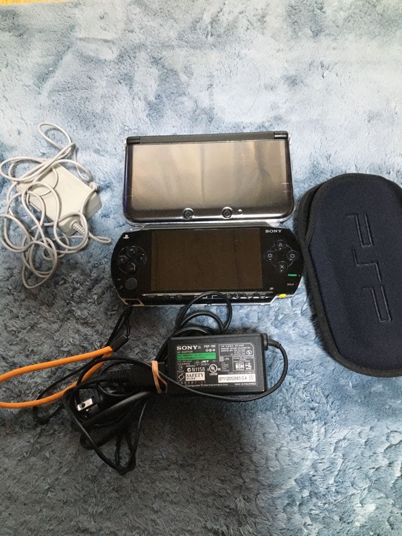 3DSLLとPSP付属品やアクセサリーなど多数な豪華セット
