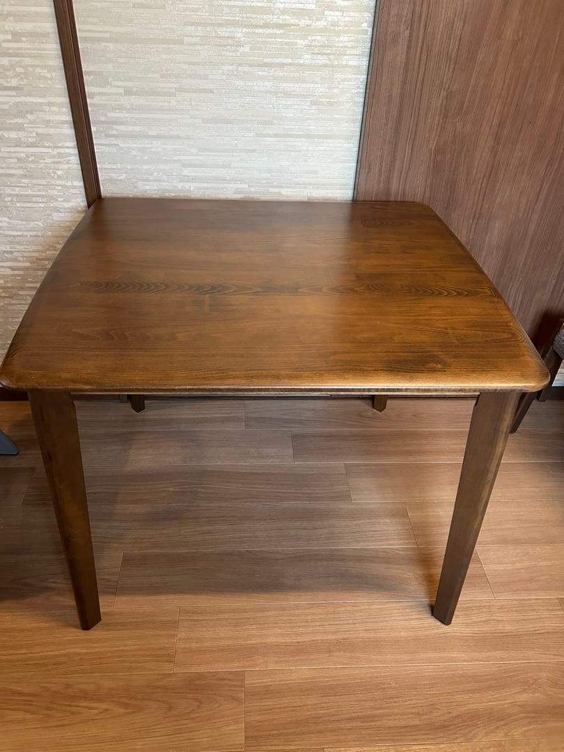 ニトリ ダイニングテーブル 2人用　ミドルブラウン