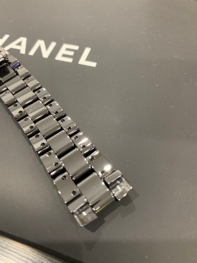CHANEL純正セラミックベルトJ12 38ミリサイズ　腕周り20センチ調整済み