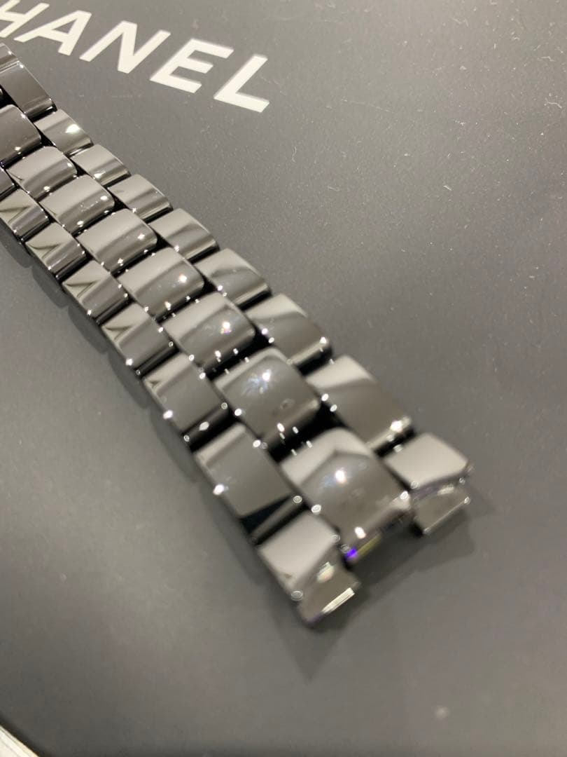 CHANEL純正セラミックベルトJ12 38ミリサイズ　腕周り20センチ調整済み