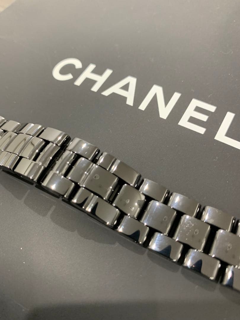 CHANEL純正セラミックベルトJ12 38ミリサイズ　腕周り20センチ調整済み