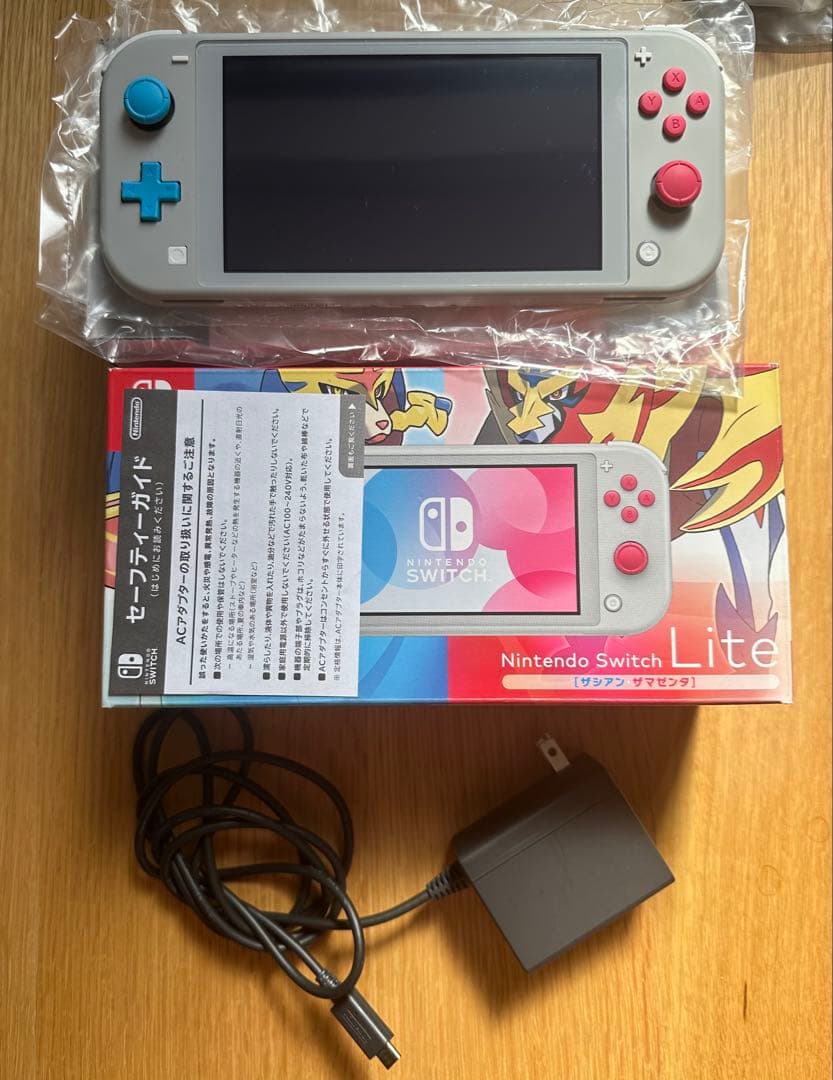 Nintendo Switch Lite ポケモンデザイン ザシアン ザマゼンタ
