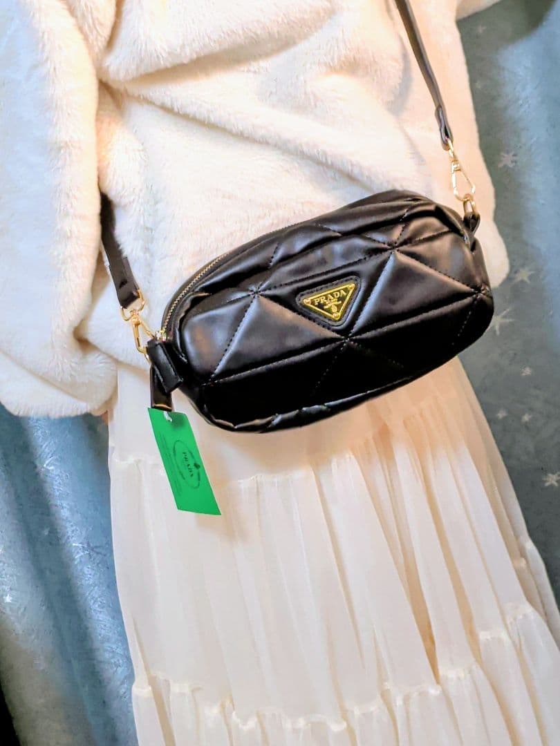 き*う様 希少、未使用☺️極美品☺️PRADA ブラック キルティング ショルダ