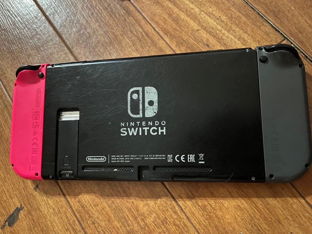 Nintendo Switch グレー/ピンク