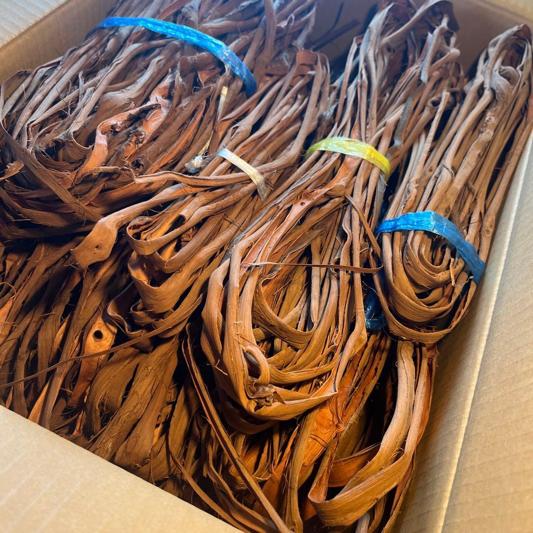 山葡萄の蔓　A級品 1470g