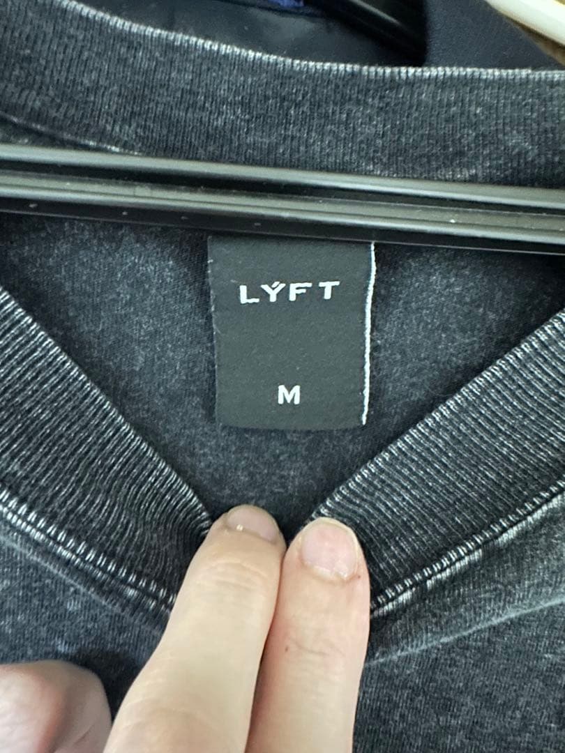 リフト/LYFT DUMBBELLS GRAPHIC T-SHIRT