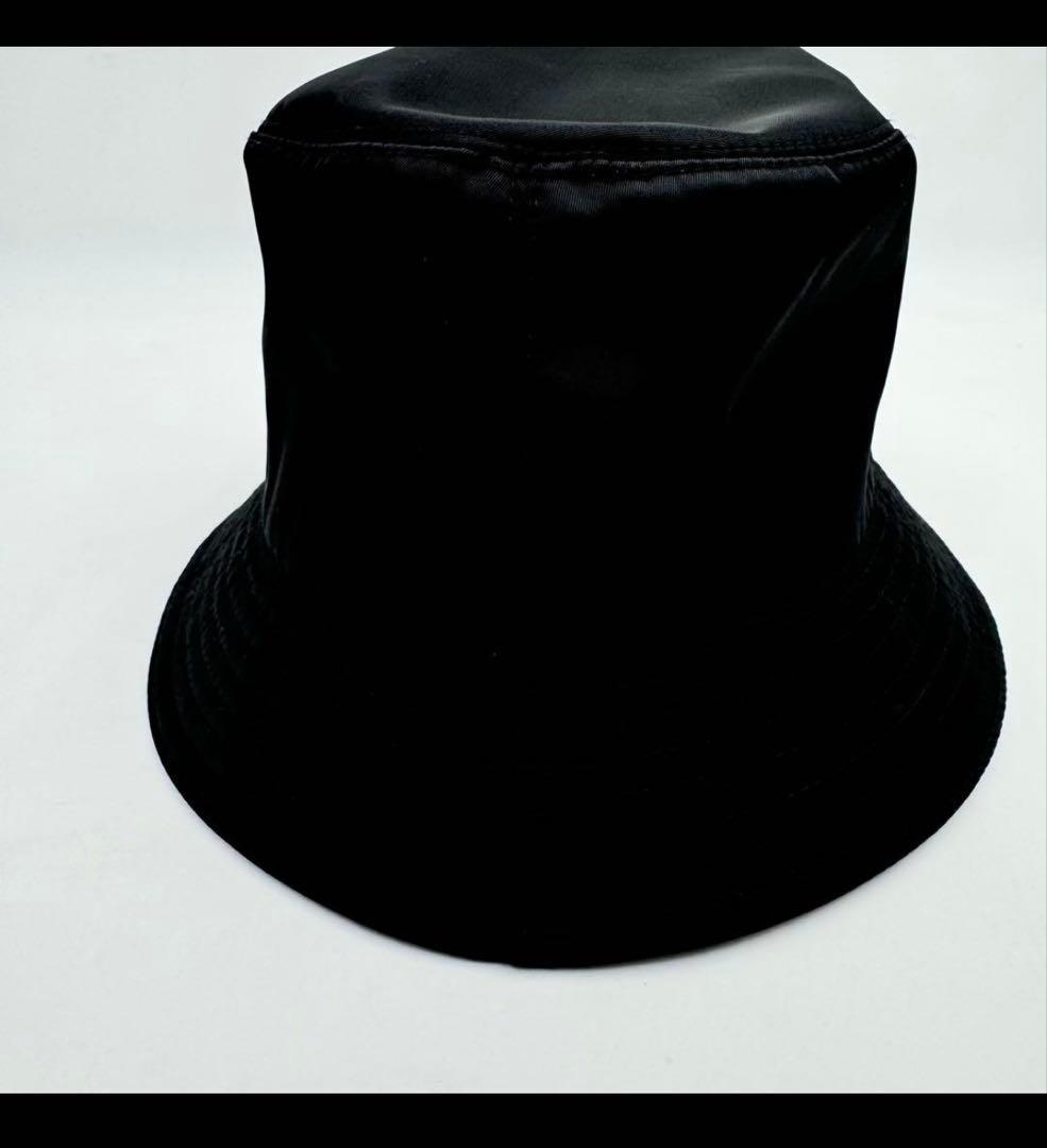 極美品✨PRADA バケットハット　ブラック　ナイロン　三角ロゴプレート