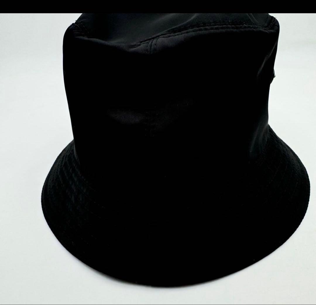極美品✨PRADA バケットハット　ブラック　ナイロン　三角ロゴプレート