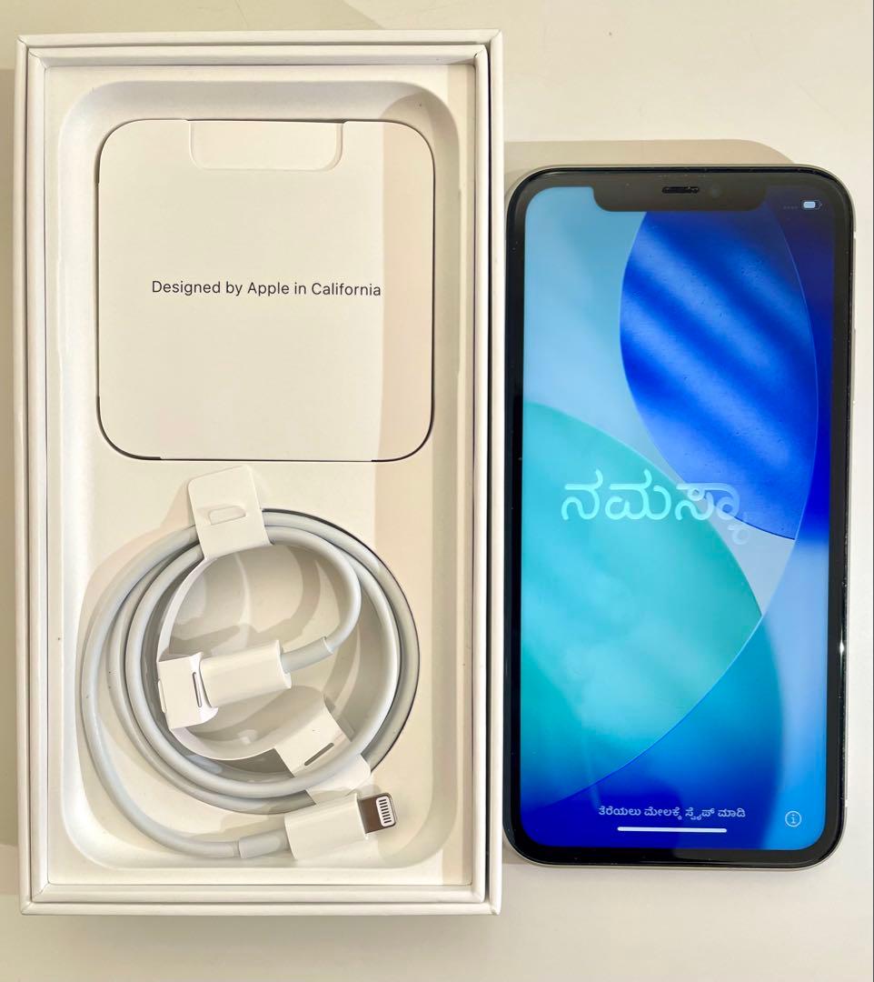 Apple iPhone 11 ホワイト 64GB 箱付き