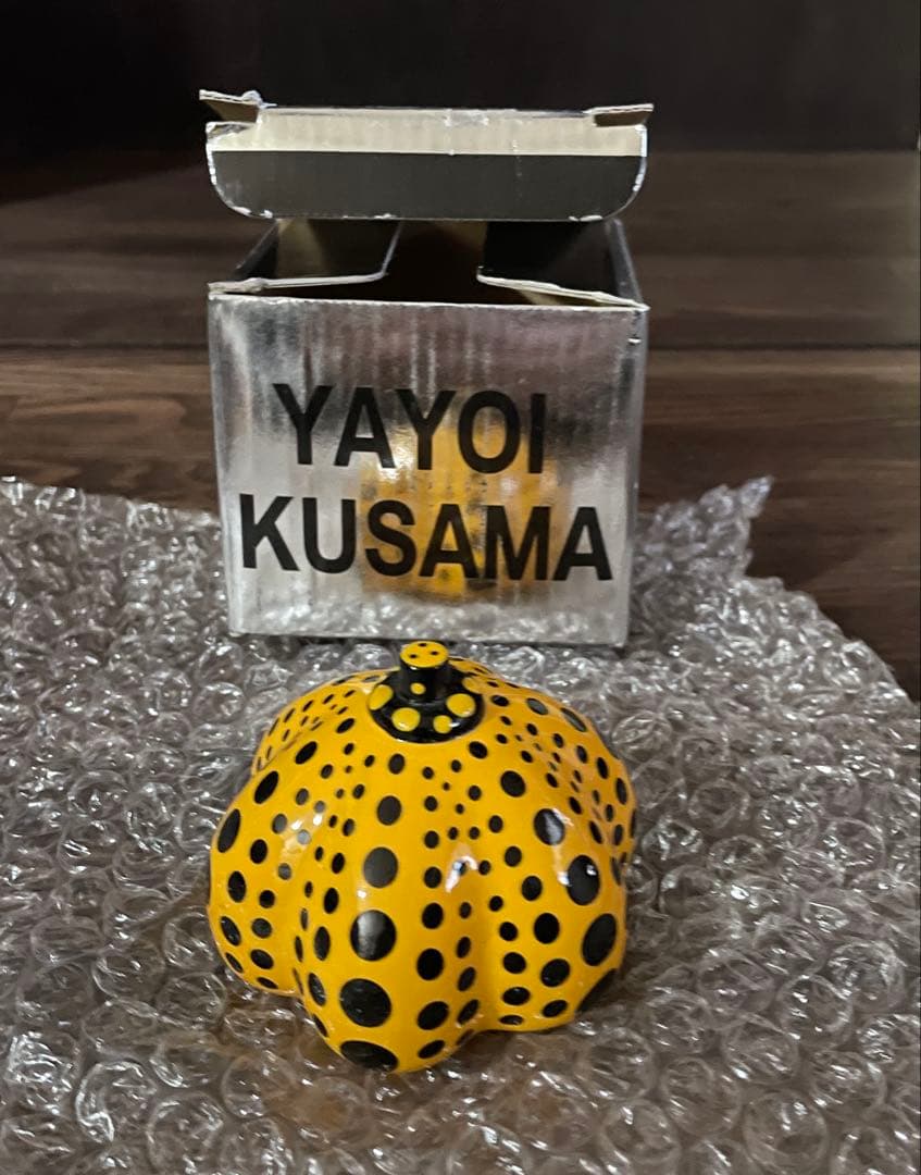 廃盤・草間彌生 かぼちゃ　パンプキン ペーパーウェイト