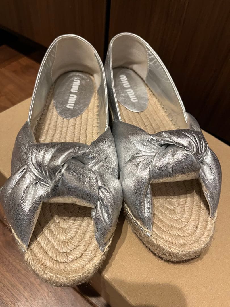 削除前　週末セール　美品　miu miu シルバー エスパドリーユ